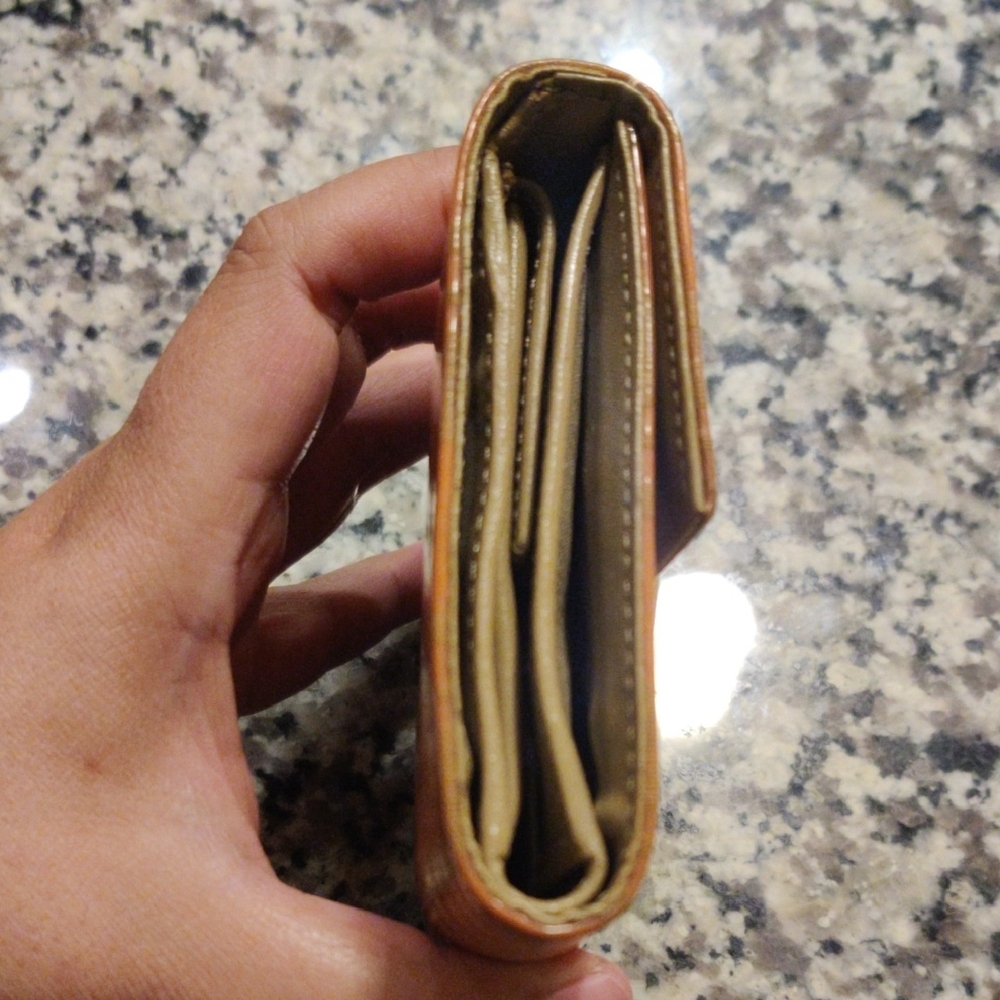 Fendi Tangerine Wallet with Gold Accent - Picture 3 of 11